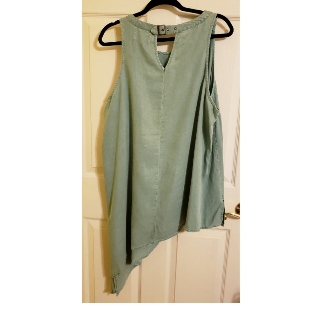 Asymmetrical tunic - Picture 2 of 4